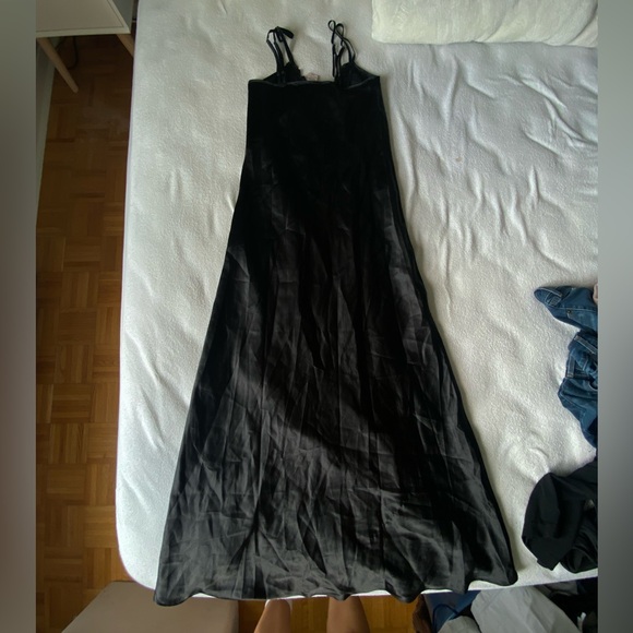 La Vie En Rose Long Silk Dress - Picture 9 of 10